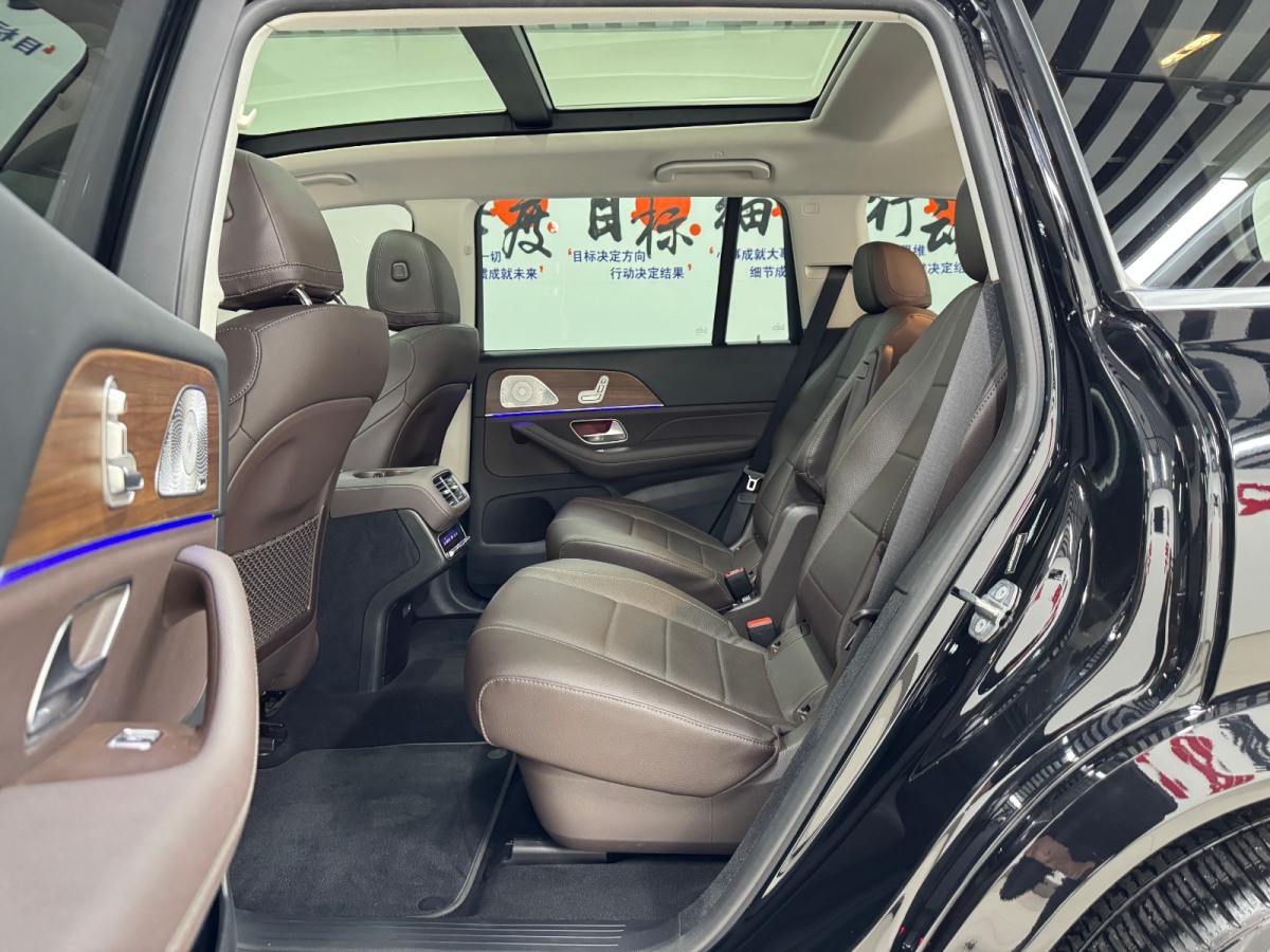 奔馳 奔馳GLS  2023款 GLS 450 4MATIC 豪華型圖片