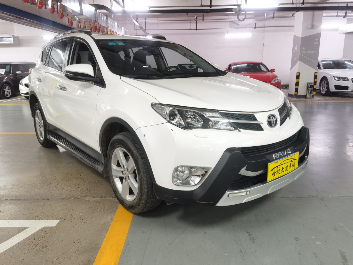 豐田 RAV4榮放  2013款 2.5L 自動(dòng)四驅(qū)豪華版圖片