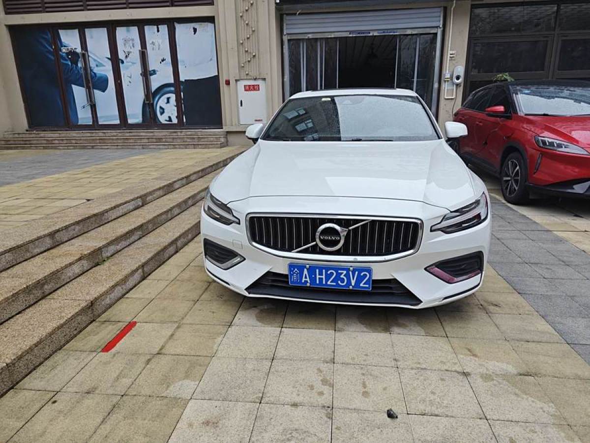 沃爾沃 S60L  2021款 T4 智逸豪華版圖片