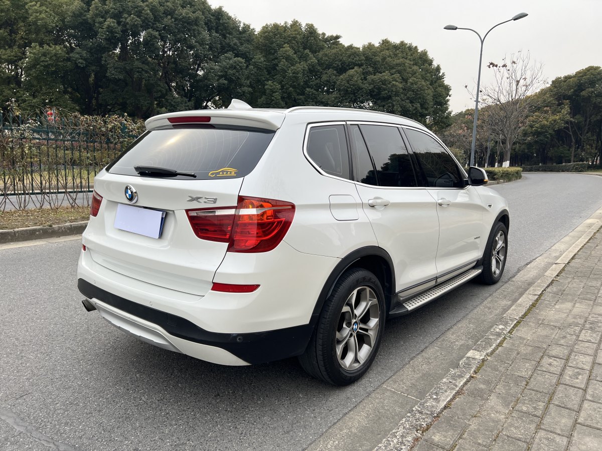 寶馬 寶馬X3  2014款 xDrive20i X設(shè)計套裝圖片