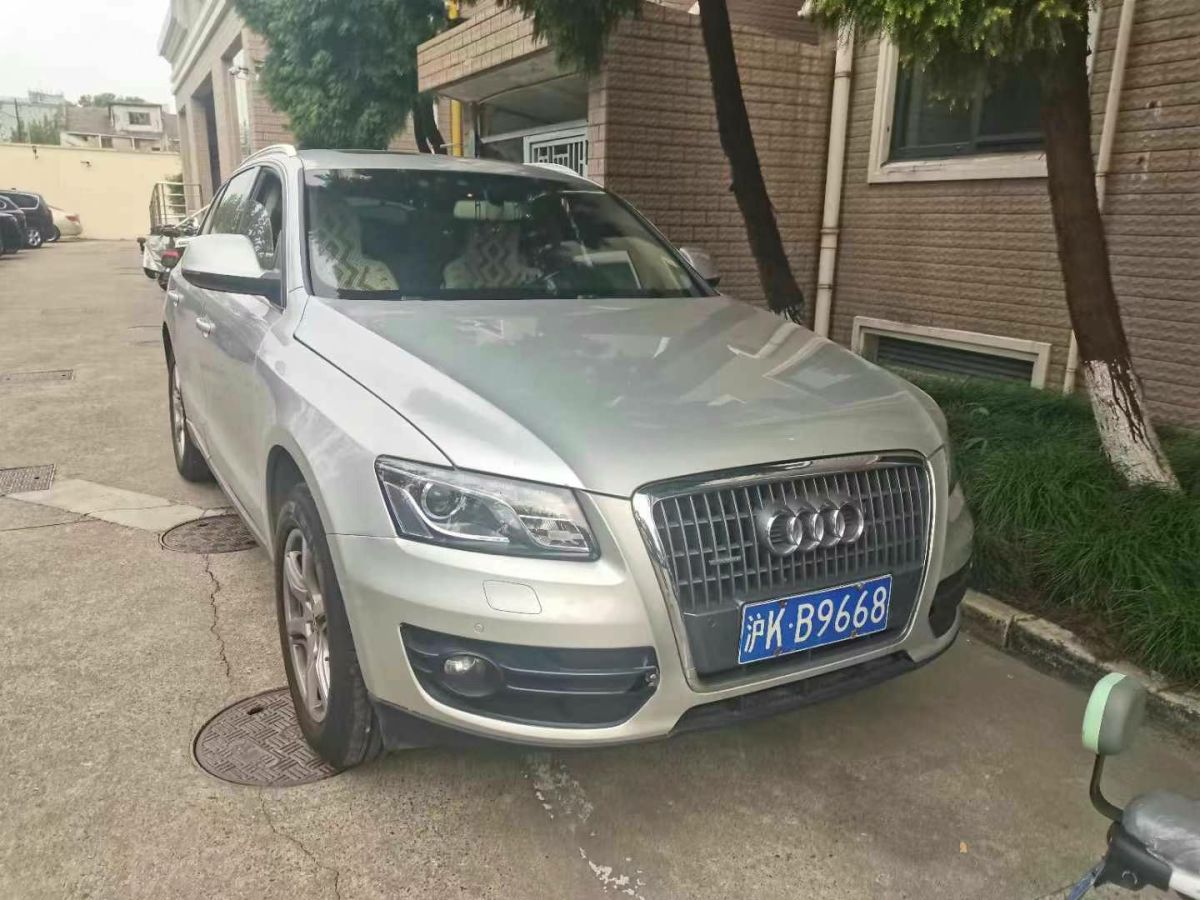 2010年1月奧迪 奧迪Q5  2010款 Q5 2.0TSI 首發(fā)限量版運動版