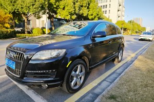 奥迪Q7 奥迪 3.0 TDI 领先型