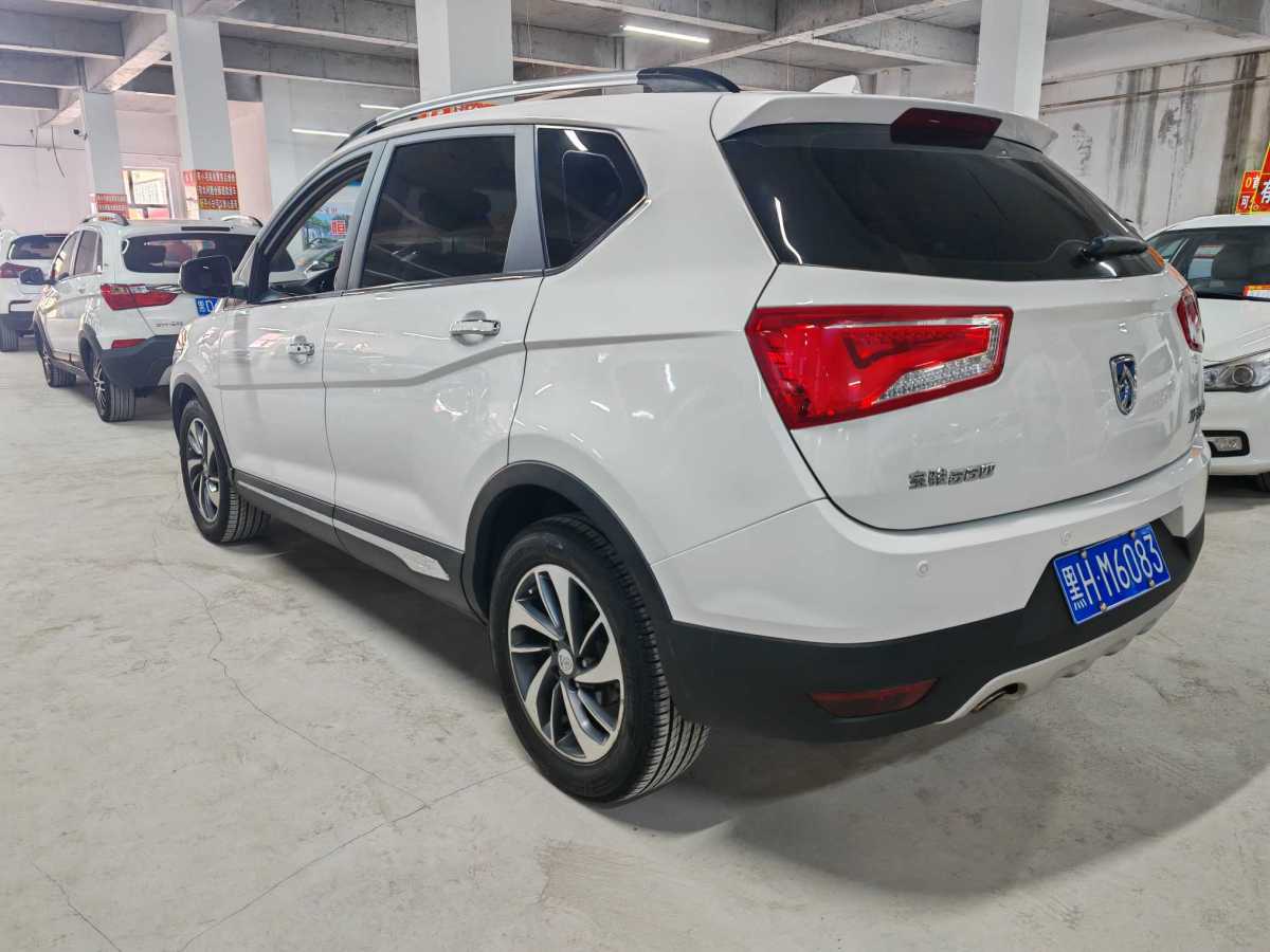 寶駿 560  2016款 1.8L 手動(dòng)豪華型圖片