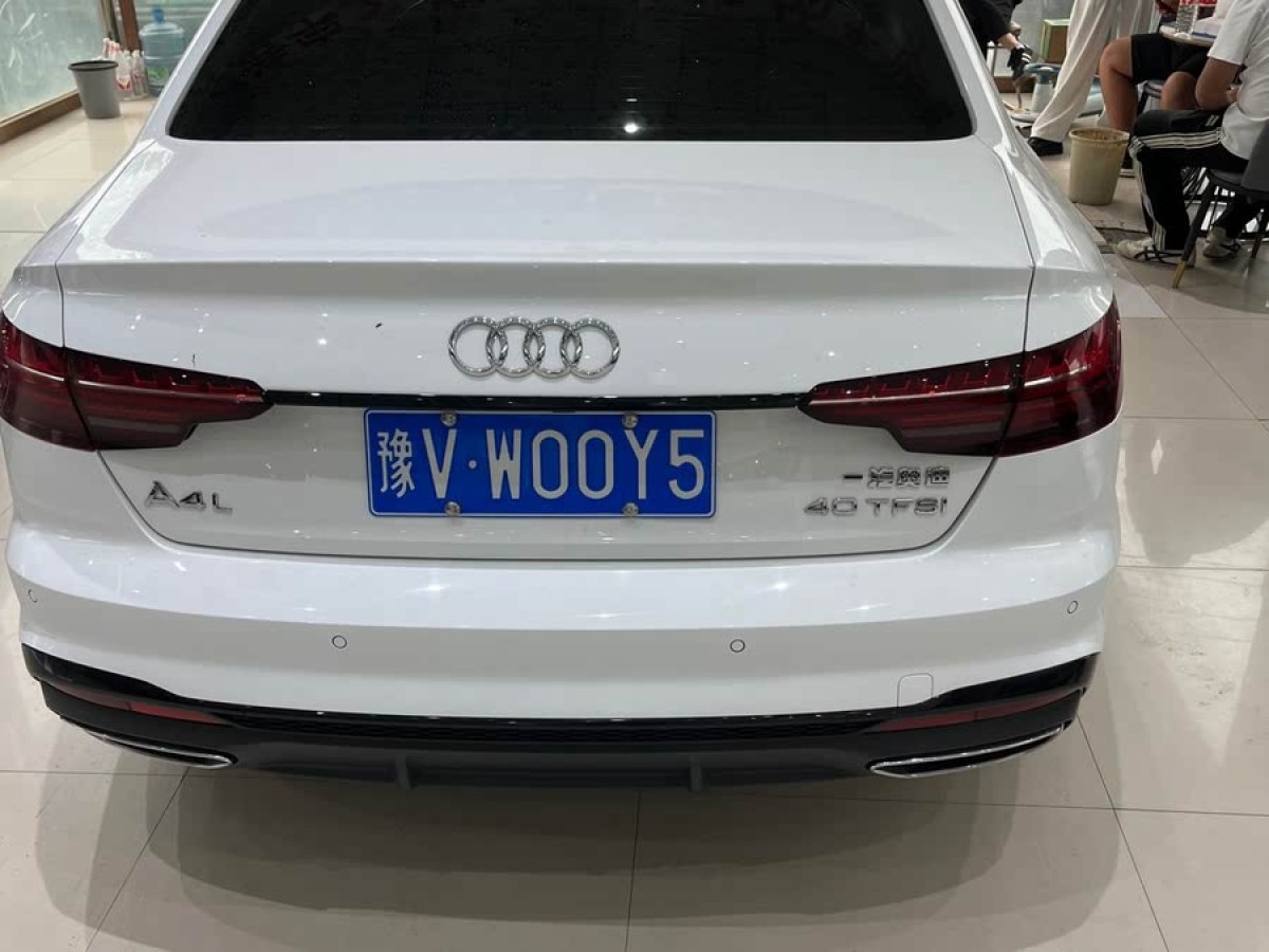 奧迪 奧迪A4L  2023款 40 TFSI 豪華動(dòng)感型圖片