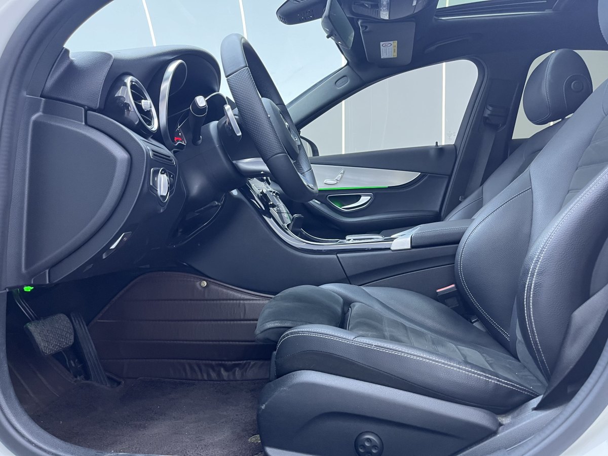 奔驰 奔驰C级  2019款 改款 C 260 L 运动版图片