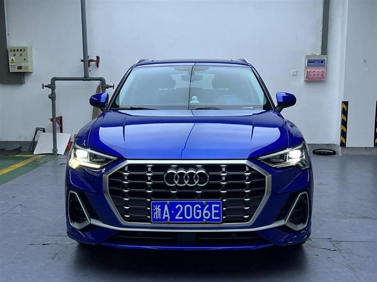 奧迪 奧迪Q3  2020款 35 TFSI 時(shí)尚動(dòng)感型圖片