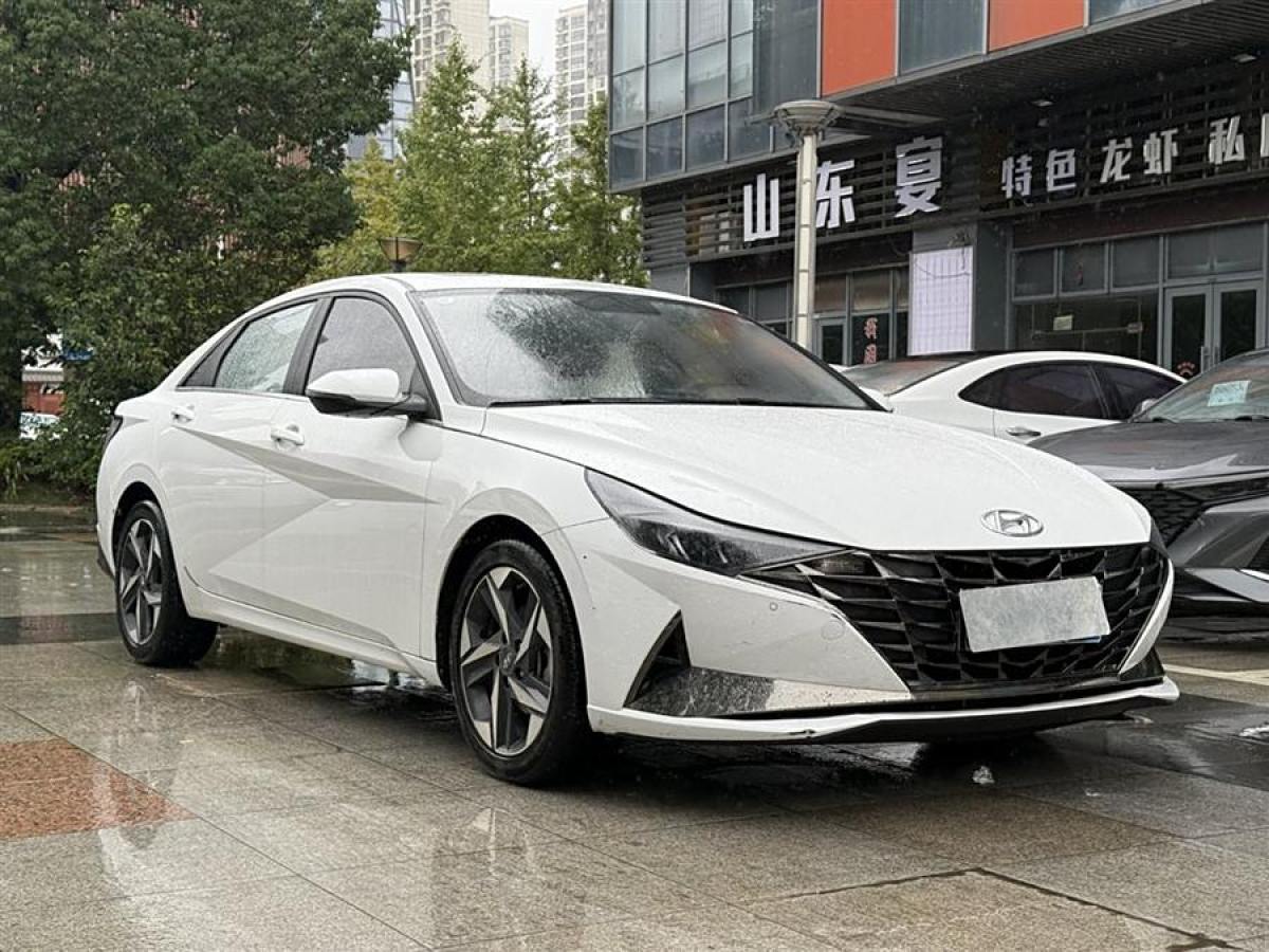 現(xiàn)代 伊蘭特  2023款 1.5L CVT GLS領(lǐng)先版圖片