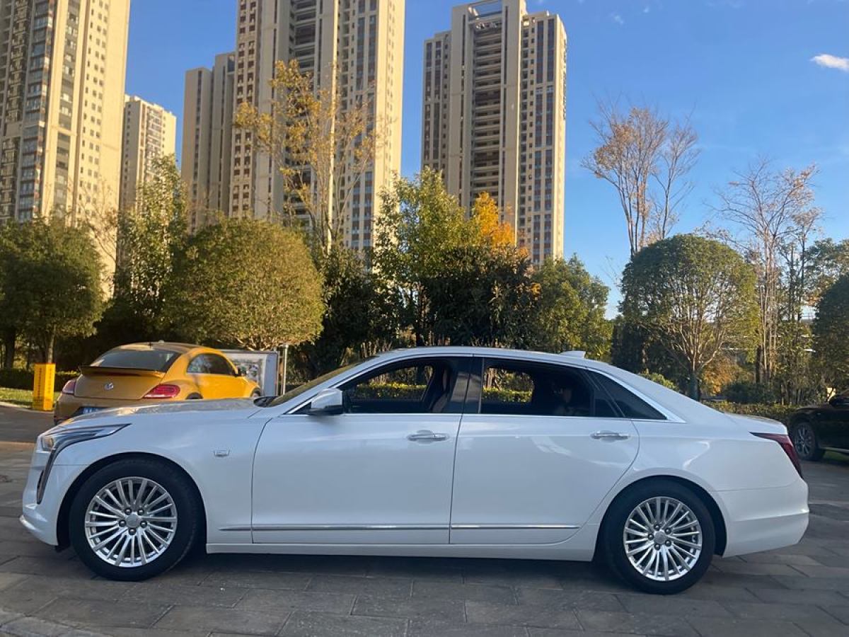 凱迪拉克 CT6  2022款 28T 豪華型圖片