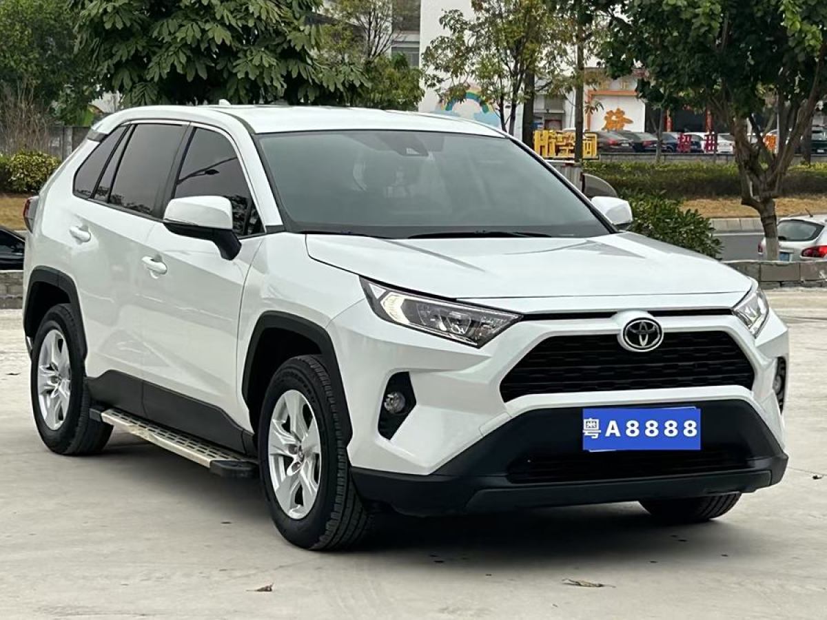 2022年6月豐田 RAV4榮放  2022款 2.0L CVT兩驅(qū)都市版