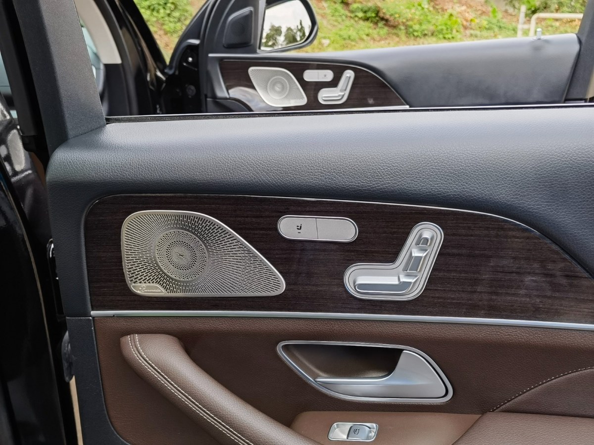 奔馳 奔馳GLE  2022款 改款 GLE 350 4MATIC 時(shí)尚型圖片