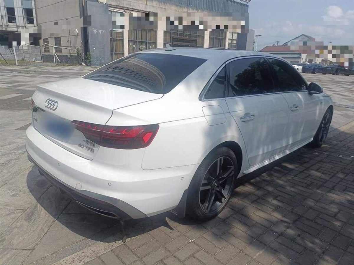 奧迪 奧迪A4L  2022款 40 TFSI 豪華動感型圖片