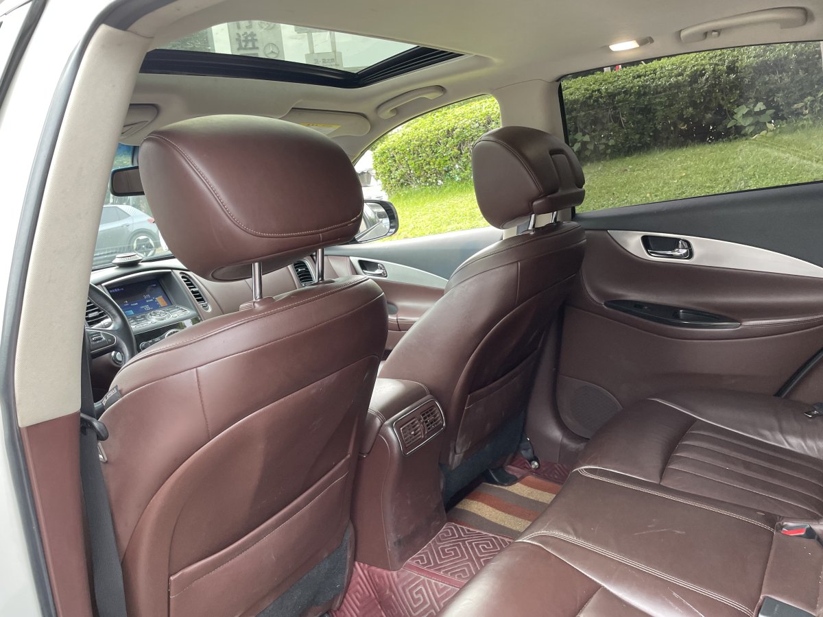 英菲尼迪 QX50  2015款 2.5L 悅享版圖片