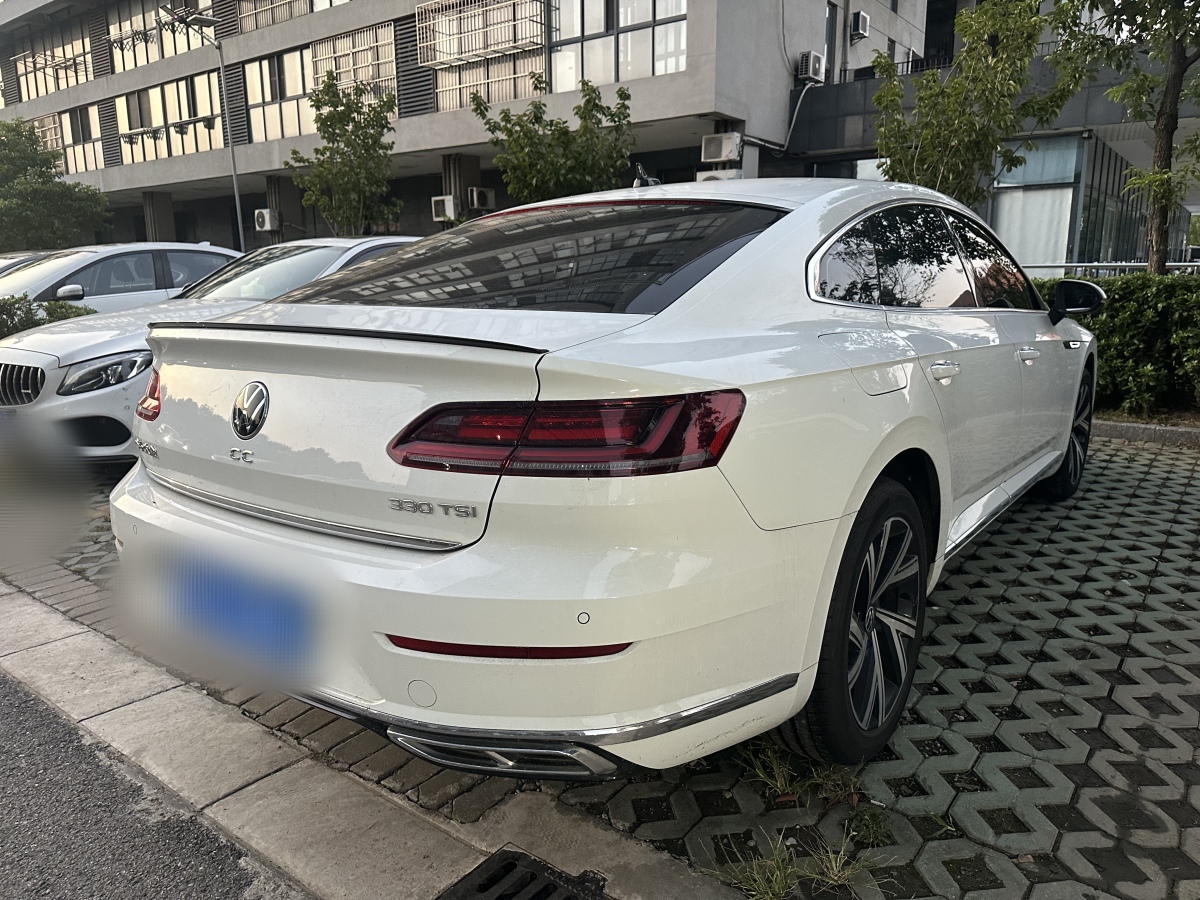 大眾 一汽-大眾CC  2023款 改款 330TSI 炫目版圖片