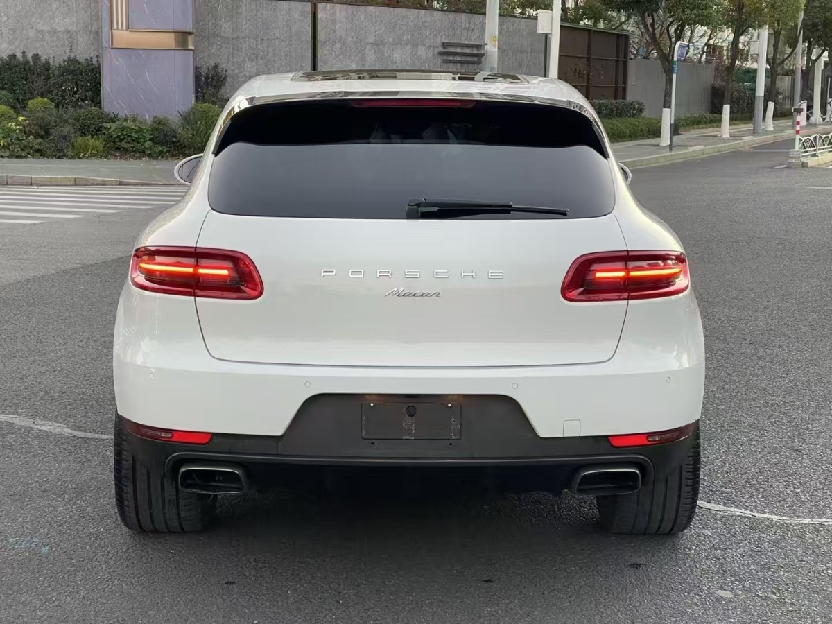 保時(shí)捷 Macan  2014款 Macan 2.0T圖片