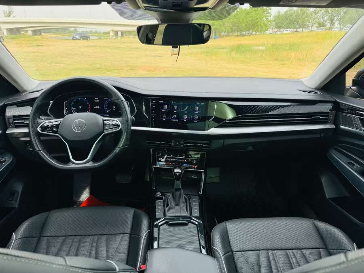 大眾 帕薩特  2022款 330TSI 豪華版圖片