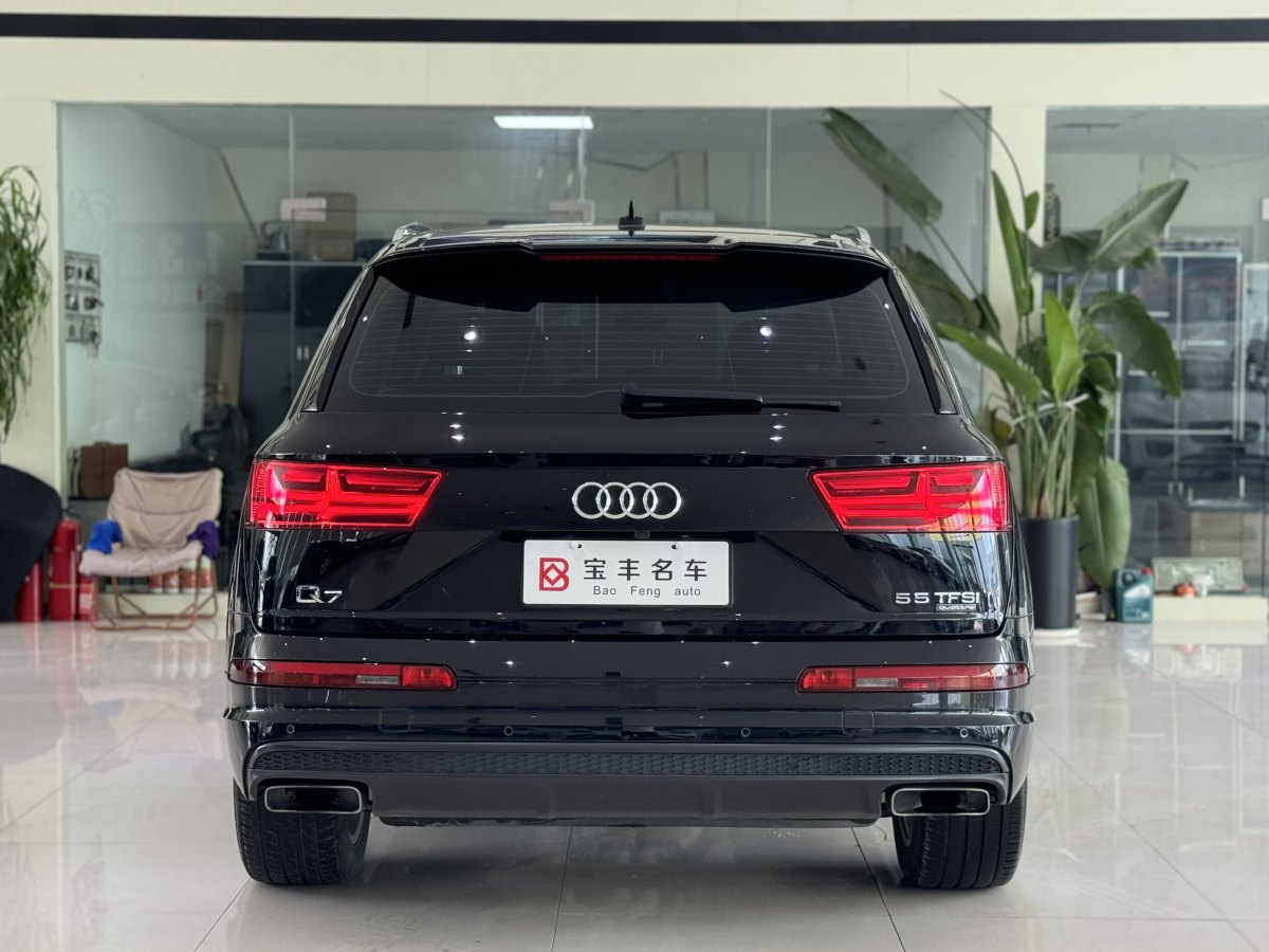 奧迪 奧迪Q7  2018款 45 TFSI S line運(yùn)動(dòng)型圖片