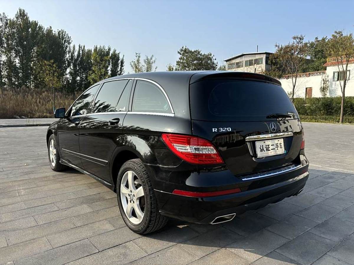 奔馳 奔馳R級  2015款 R 320 4MATIC 豪華型圖片