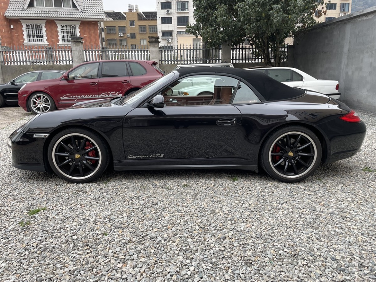 2012年1月保時(shí)捷 911  2011款 Carrera GTS Cabriolet 3.8L