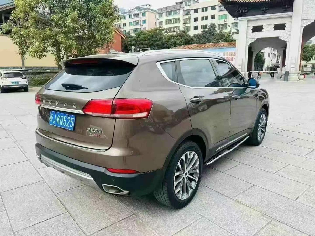 哈弗 H6  2018款 紅標(biāo)H6 COUPE 1.5T DCT兩驅(qū)豪華型圖片