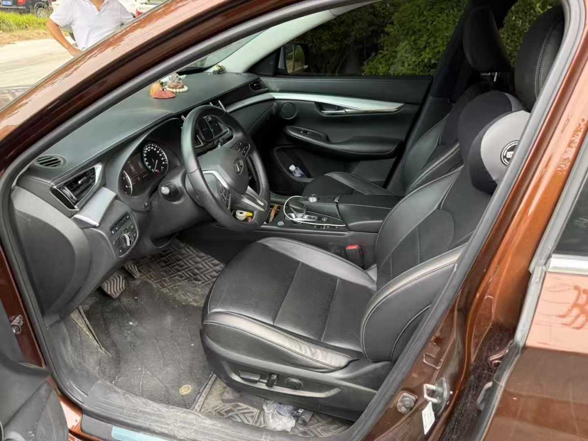 英菲尼迪 QX50  2020款 改款 2.0T 四驅(qū)領(lǐng)航版圖片