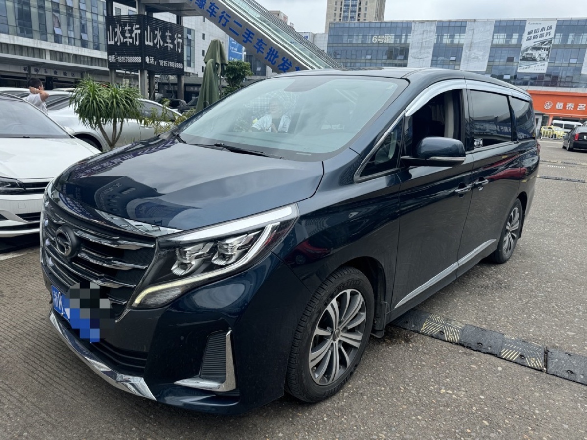 廣汽傳祺 M8  2020款 領(lǐng)航款 390T 尊貴版圖片