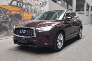 QX50 英菲尼迪 QX50 2.0T CVT兩驅(qū)時尚版