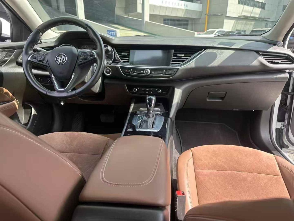 別克 君威  2019款 20T 領(lǐng)先型 國(guó)V圖片
