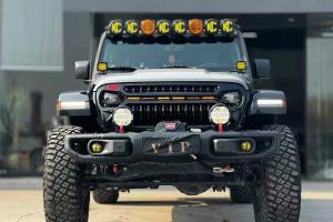 牧馬人 Jeep 2.0T 高地 阿拉斯加極光綠特別版