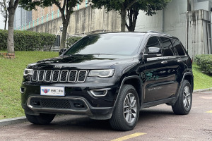 大切諾基 Jeep 3.0L 專業(yè)導(dǎo)航版