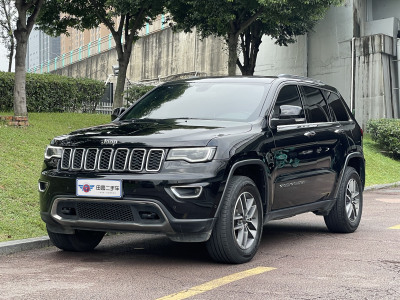 2022年7月 Jeep 大切諾基(進(jìn)口) 3.0L 專業(yè)導(dǎo)航版圖片