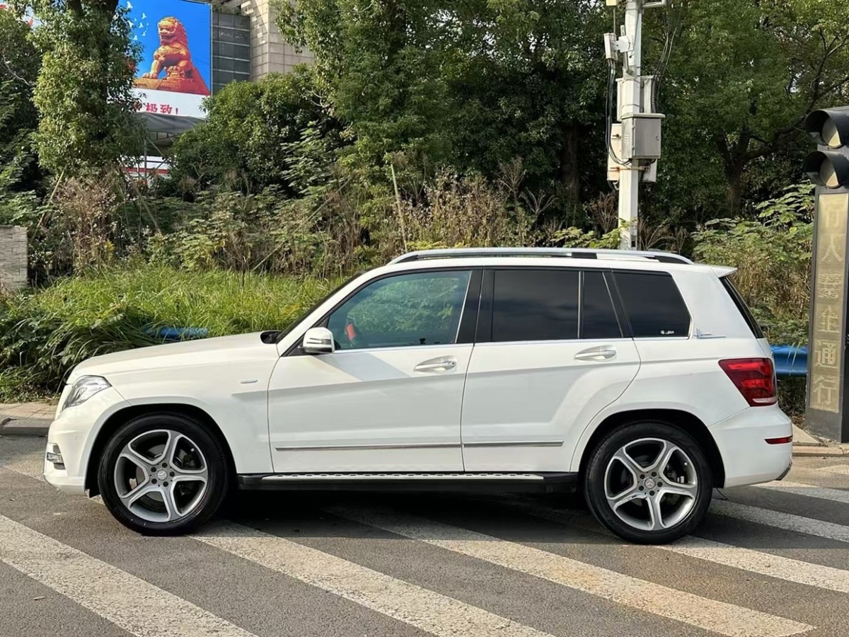 奔馳 奔馳GLK級  2015款 GLK 300 4MATIC 時尚型 極致版圖片