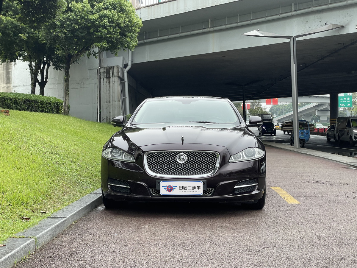 2013年1月捷豹 XJ  2013款 XJL 3.0 SC 全景商務(wù)版