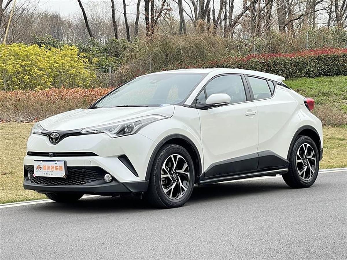 2020年3月豐田 C-HR  2020款 2.0L 領(lǐng)先版