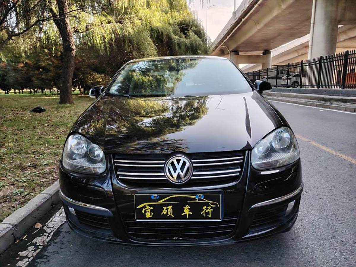 大眾 速騰  2011款 1.6L 手動(dòng)舒適型圖片