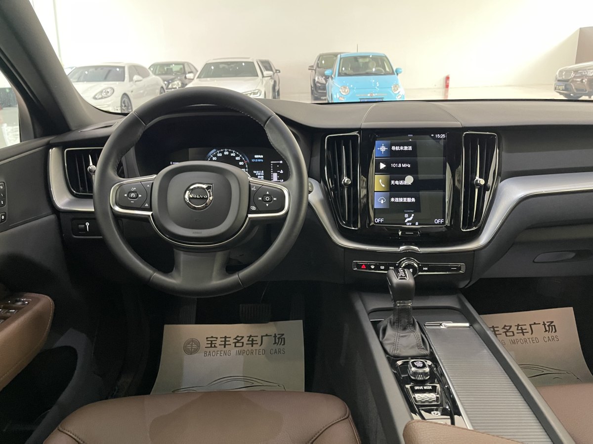 沃爾沃 xc60 2021款 t5 四驅智逸豪華版圖片