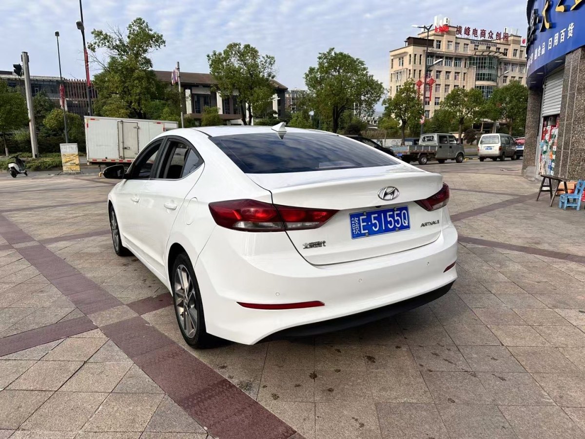 現(xiàn)代 領(lǐng)動  2016款 1.6L 自動智炫?精英型圖片