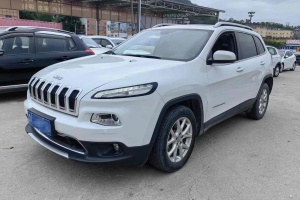 自由光 Jeep 2.0L 優(yōu)越版