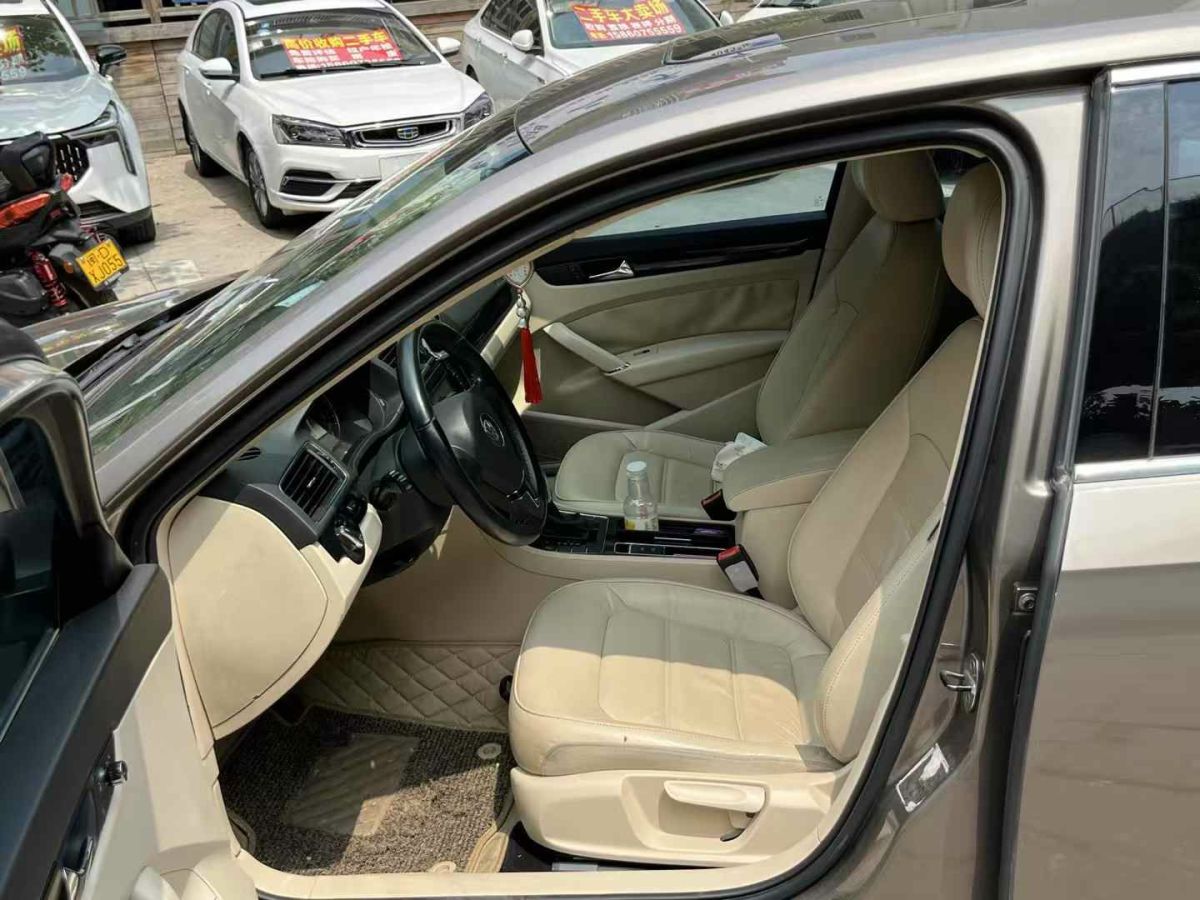 大眾 帕薩特  2014款 1.8TSI DSG尊榮導(dǎo)航版圖片