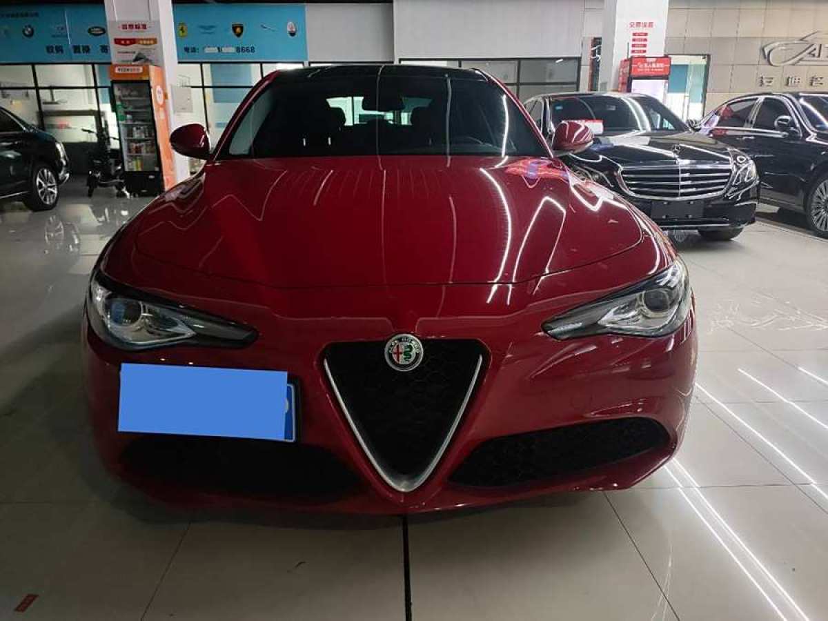 阿爾法·羅密歐 Giulia  2017款 2.0T 280HP 豪華版圖片