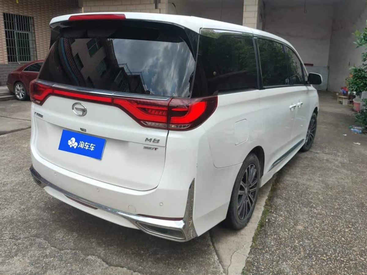 廣汽傳祺 M8  2021款 領(lǐng)秀系列 390T 尊貴版圖片