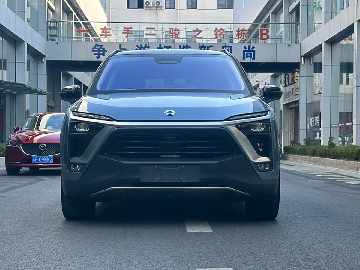 蔚來 ES8  2018款 355KM 基準(zhǔn)版 七座版圖片