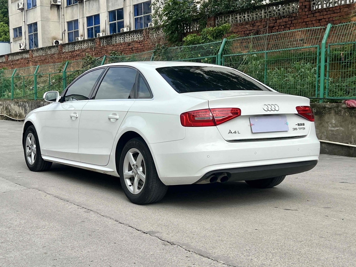 奧迪 奧迪A4L  2013款 35 TFSI 自動(dòng)舒適型圖片