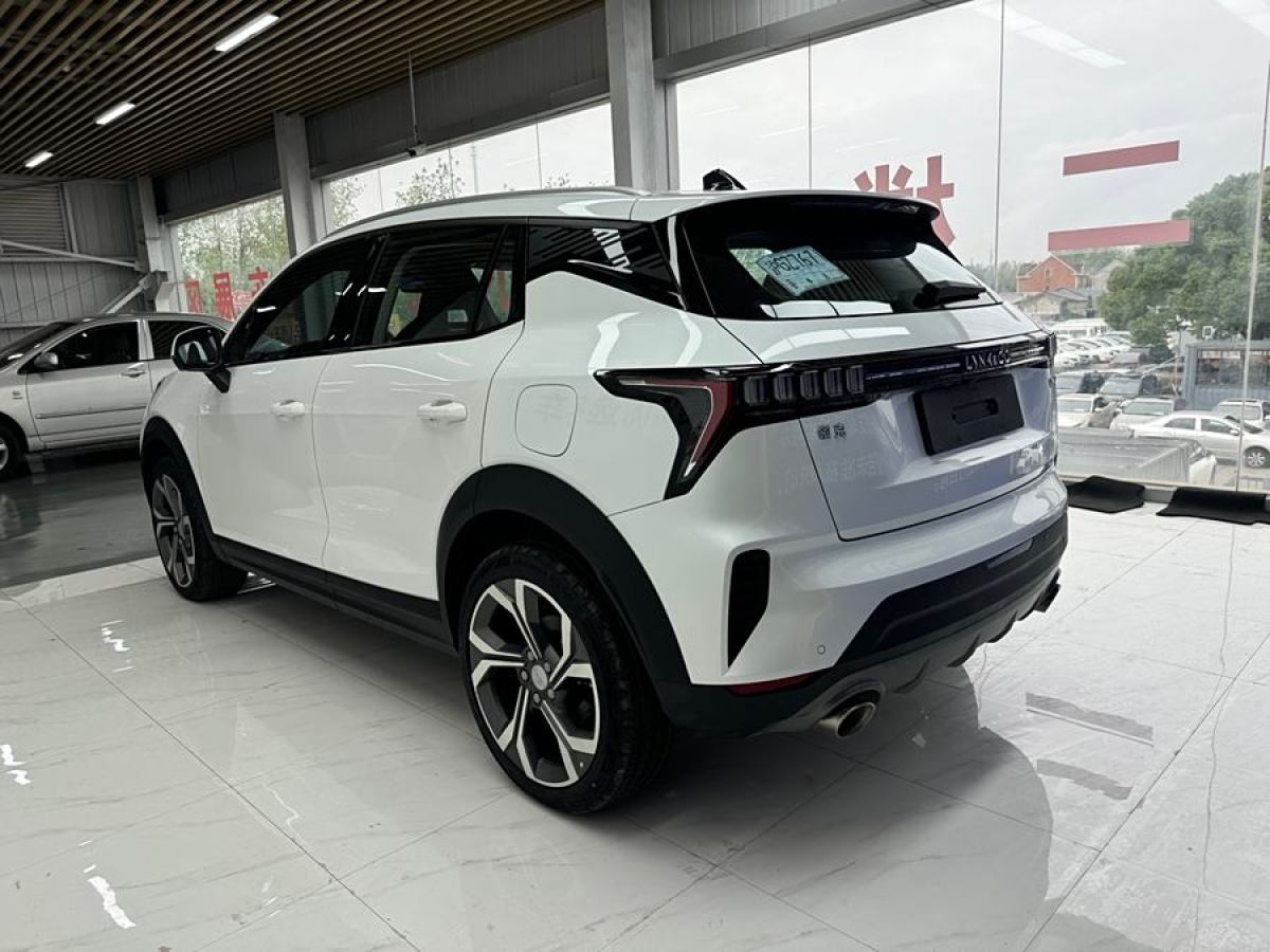 2022年2月領克 領克06新能源  2022款 PHEV 84KM續(xù)航版 Pro