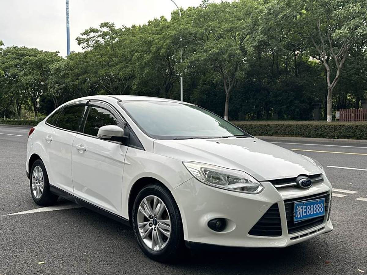 福特 ?？怂? 2012款 三廂 1.6L 手動(dòng)舒適型圖片