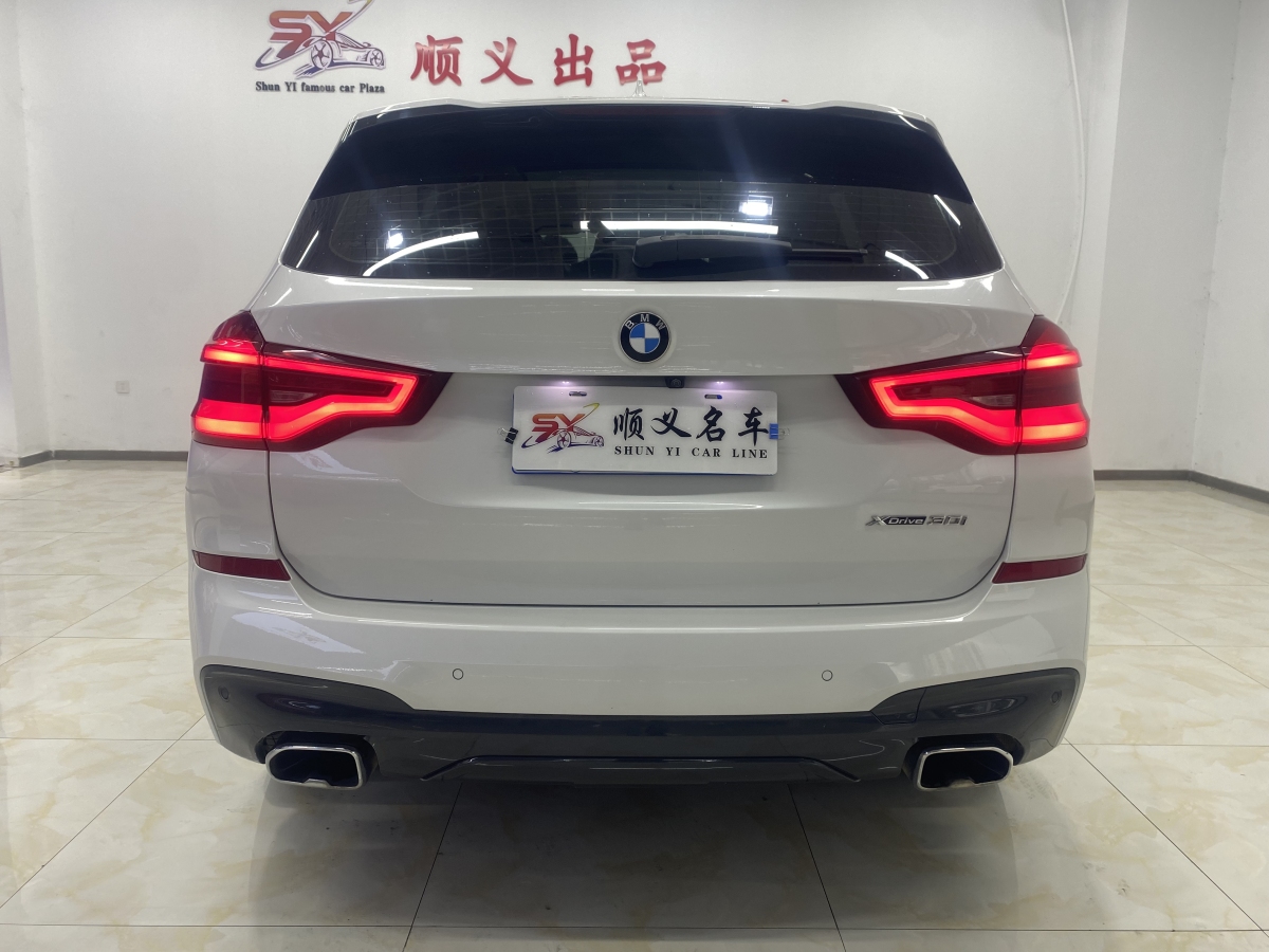 寶馬 寶馬X3  2021款 改款 xDrive30i 領(lǐng)先型 M運(yùn)動(dòng)套裝圖片