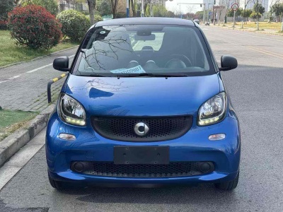 2017年2月 smart fortwo 1.0L 52千瓦硬頂靈動版圖片