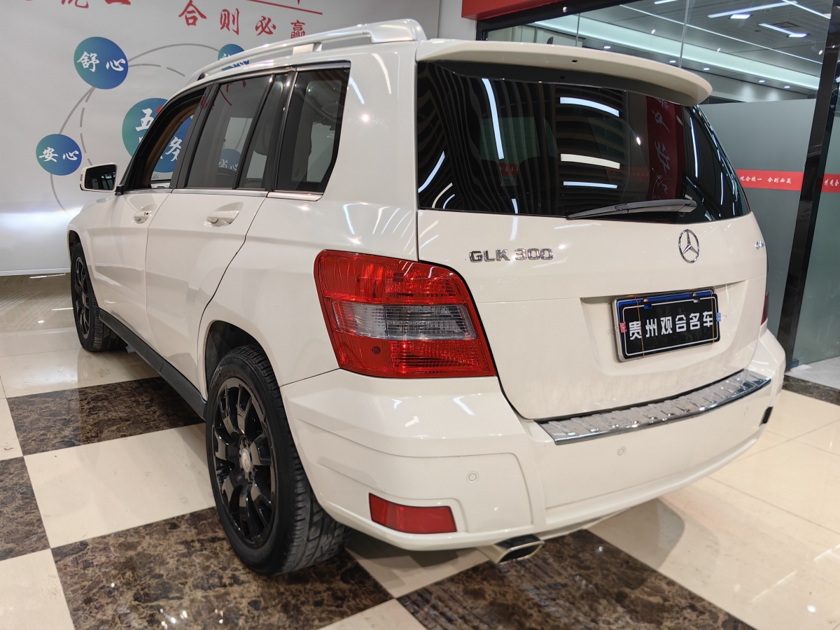 奔馳 奔馳GLK級(jí)  2011款 GLK 300 4MATIC 動(dòng)感型圖片