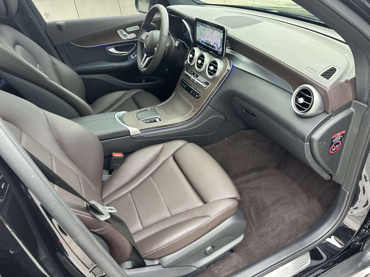 2021年6月奔馳 奔馳GLC  2021款 GLC 260 L 4MATIC 豪華型