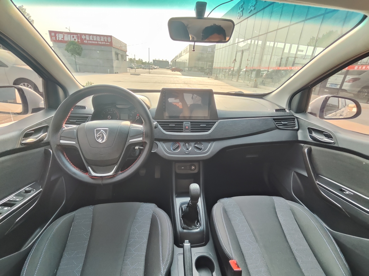 寶駿 310  2017款 1.5L 手動舒適型圖片