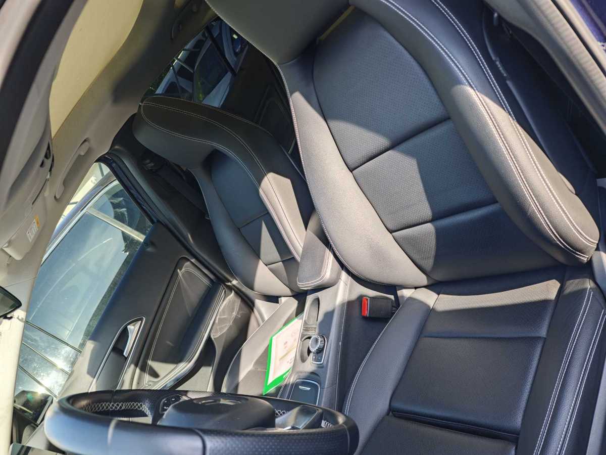 2017年7月奔驰 奔驰GLA  2017款 GLA 200 动感型